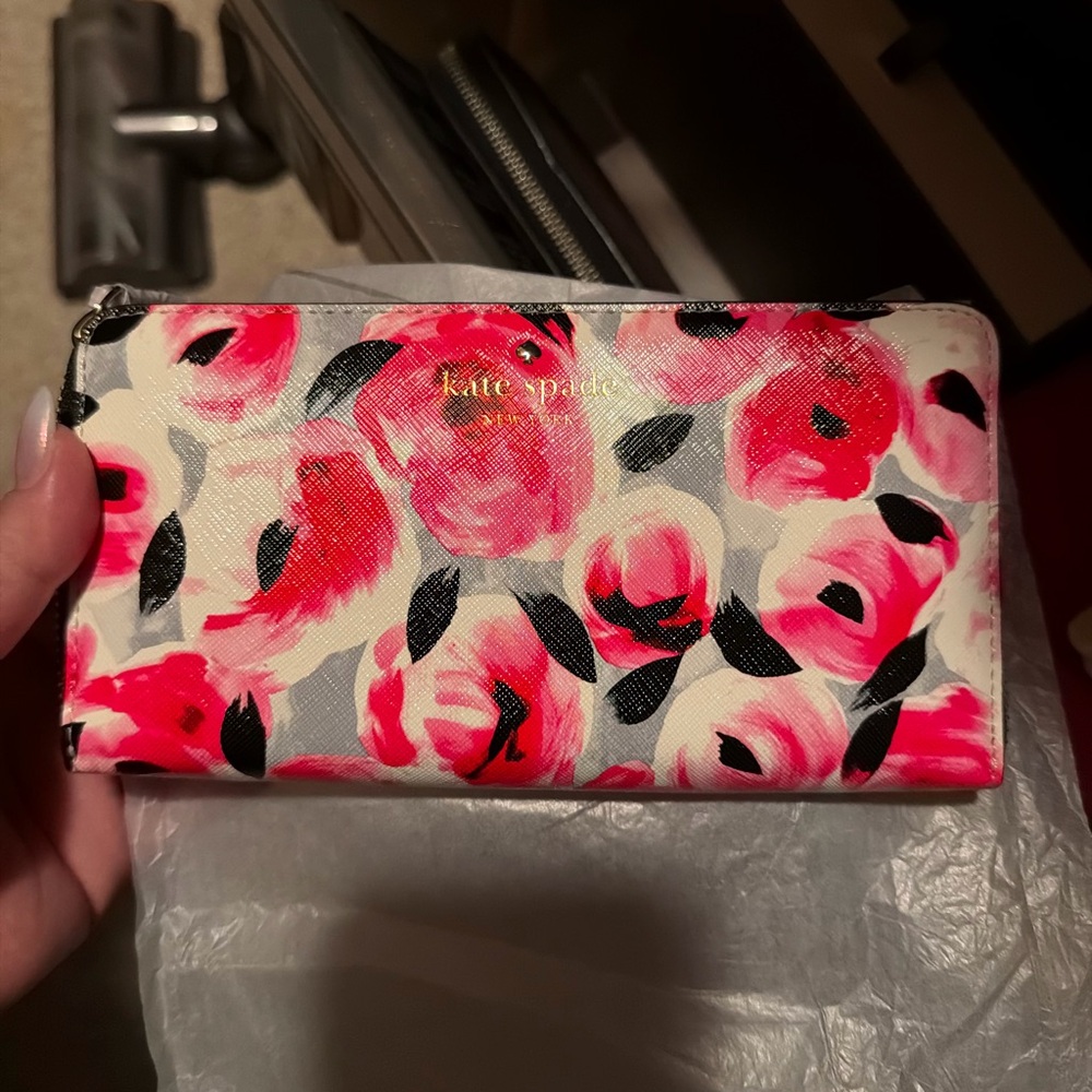 Brand New💗Kate Spade wallet - Picture 3 of 5